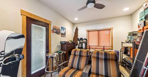 1198 Pyramid Circle, South Lake Tahoe, CA 96150 Photo