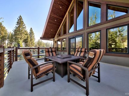 1198 Pyramid Circle, South Lake Tahoe, CA 96150 Photo