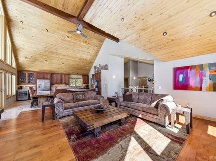 1198 Pyramid Circle, South Lake Tahoe, CA 96150 Photo
