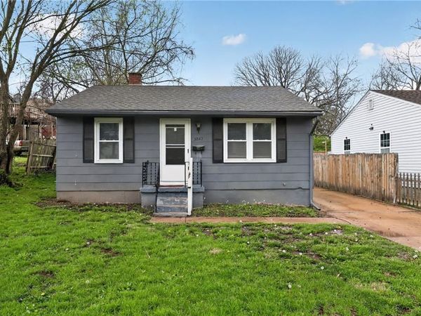 5842 Bellefontaine Avenue, Kansas City, MO 64130