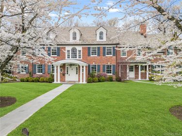 27 Kensington Road, Scarsdale, NY 10583