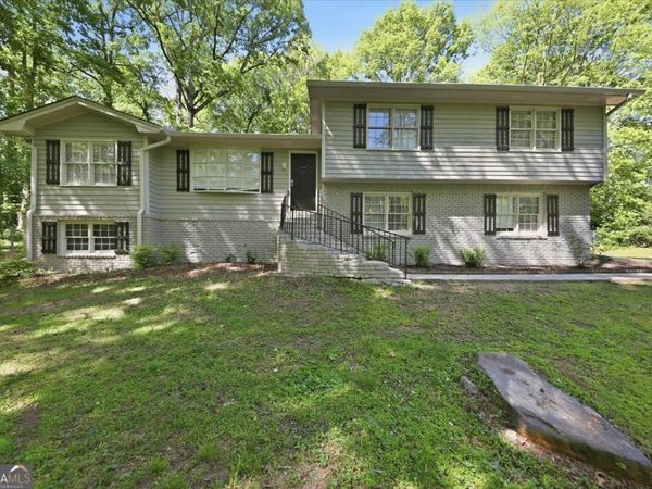 737 Mountainbrooke Circle, Stone Mountain, GA 30087