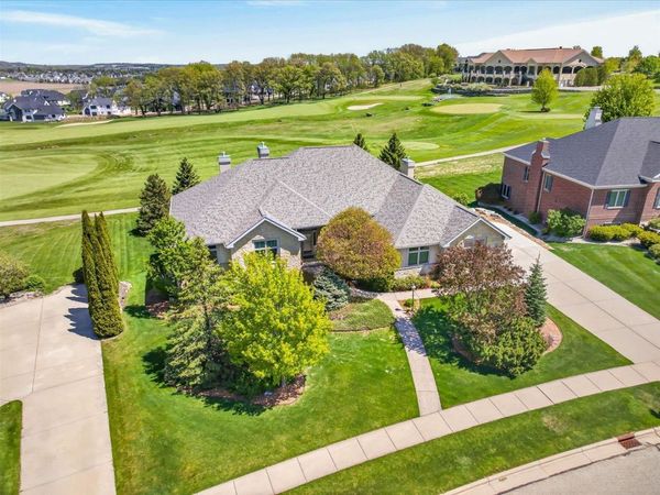 1053 Winged Foot Drive, Oregon, WI 53575