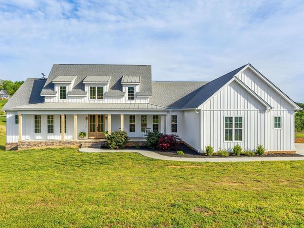 206 Rochelle Circle NE, Charleston, TN 37310