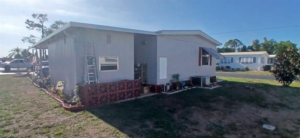733 Leisure Ln, North Fort Myers, FL 33917 Photo
