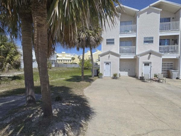 1414 Bahia Drive, Unit # D, Navarre, FL 32566