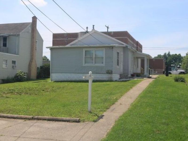 205 E Chestnut Street , Mount Vernon, OH 43050 Photo 3