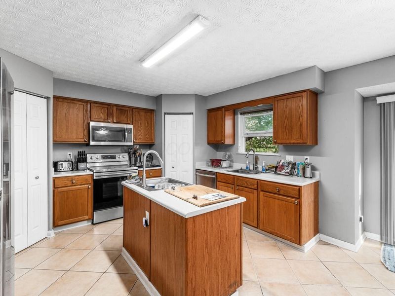 7005 Crescent Boat Lane, Canal Winchester, OH 43110 Photo 11