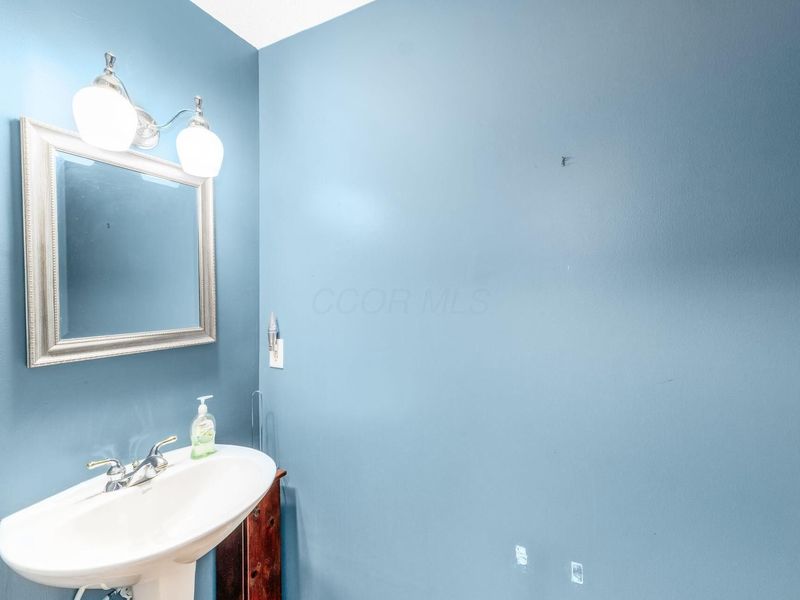 7005 Crescent Boat Lane, Canal Winchester, OH 43110 Photo 17