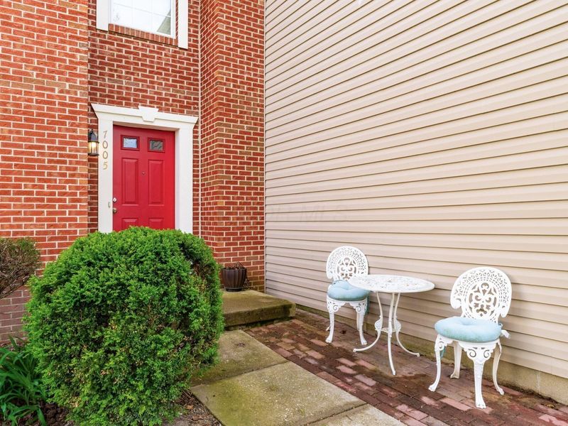 7005 Crescent Boat Lane, Canal Winchester, OH 43110 Photo 3