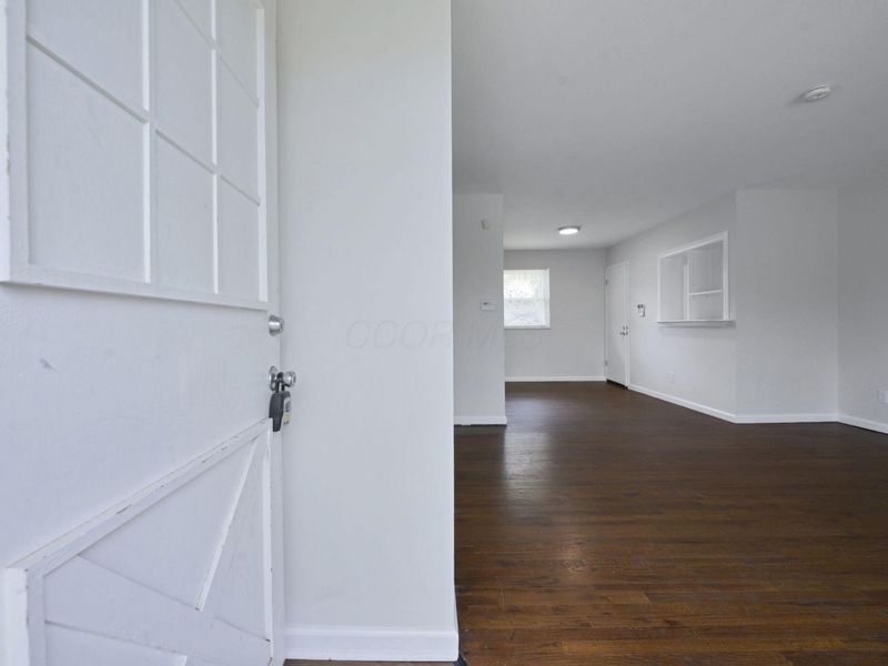 5306 Kornwal Drive , Columbus, OH 43232 Photo 5