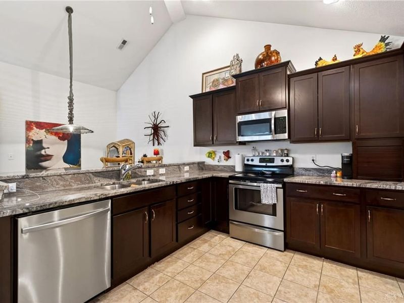 173 Scarborough Village Drive, Washington Township, OH 45458 Photo 12