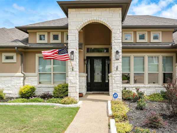 4013 Turning Leaf DR , Nolanville, TX 76559