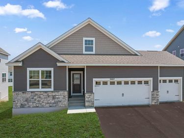 10547 Bent Pine Lane, Woodbury, MN 55129