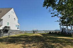 3738 Docksite Road photo 4