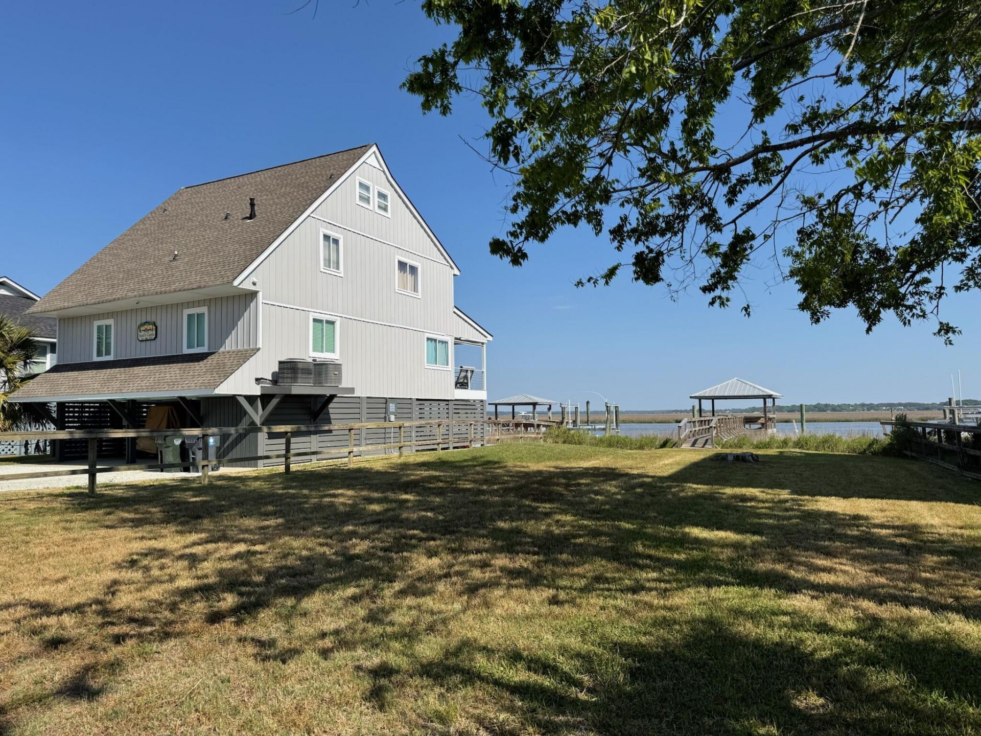 3738 Docksite Road Photo 5