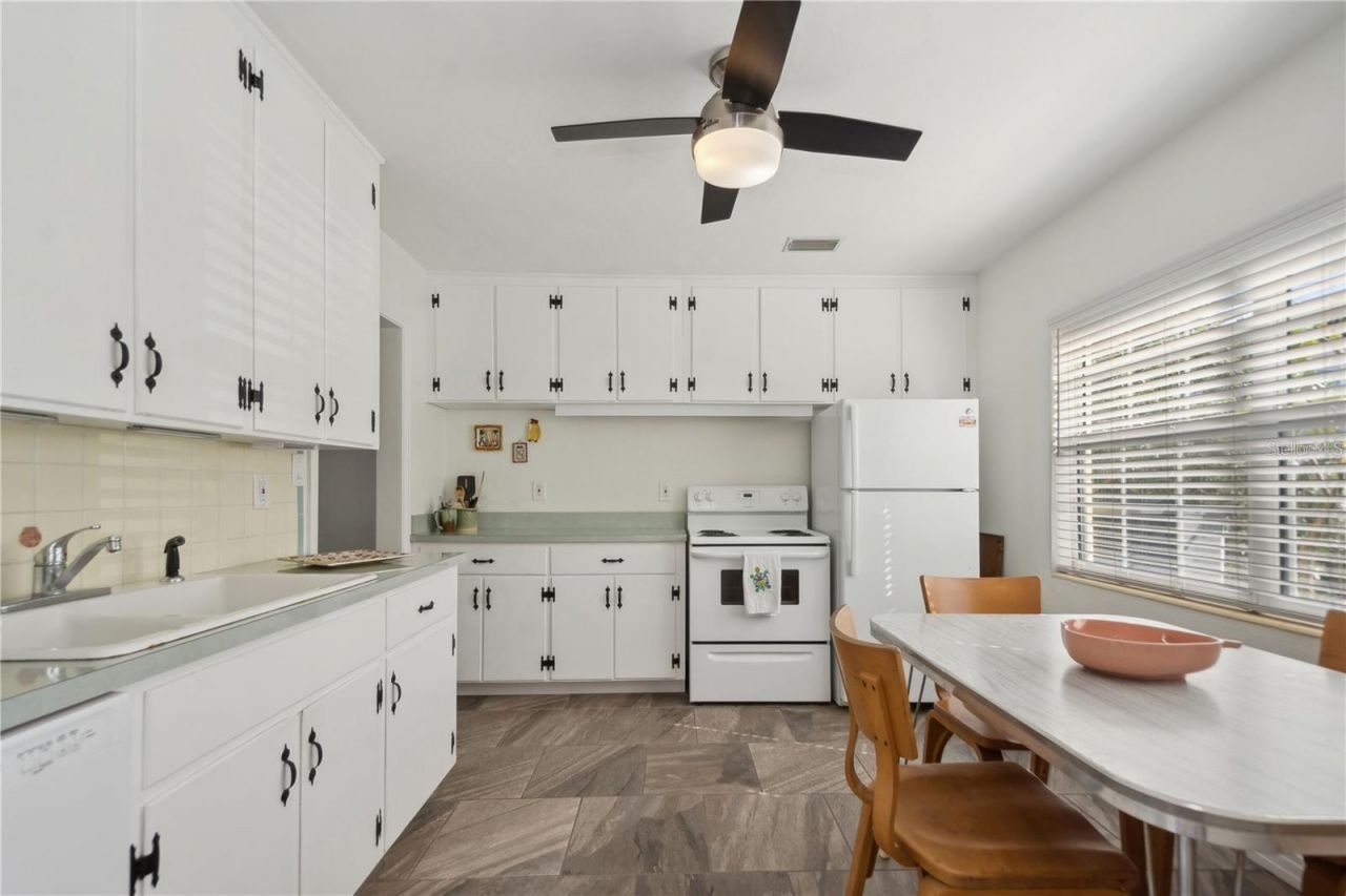 102 11th Avenue , Saint Pete Beach, FL 33706 Photo