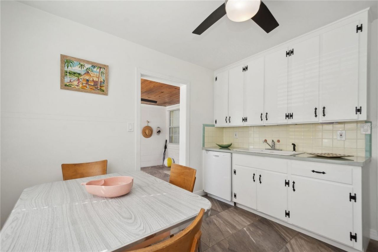 102 11th Avenue , Saint Pete Beach, FL 33706 Photo