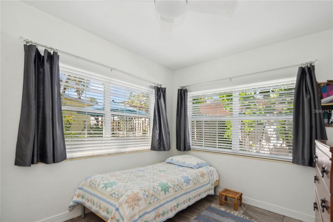 102 11th Avenue , Saint Pete Beach, FL 33706 Photo