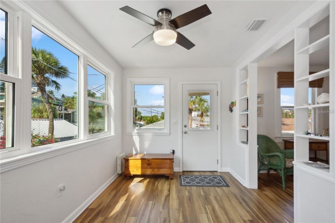 102 11th Avenue , Saint Pete Beach, FL 33706 Photo