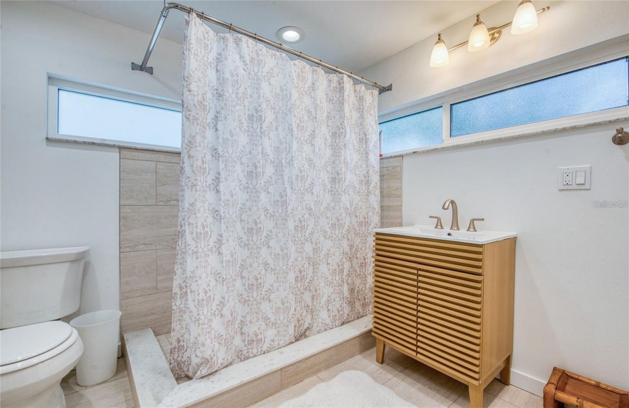 102 11th Avenue , Saint Pete Beach, FL 33706 Photo