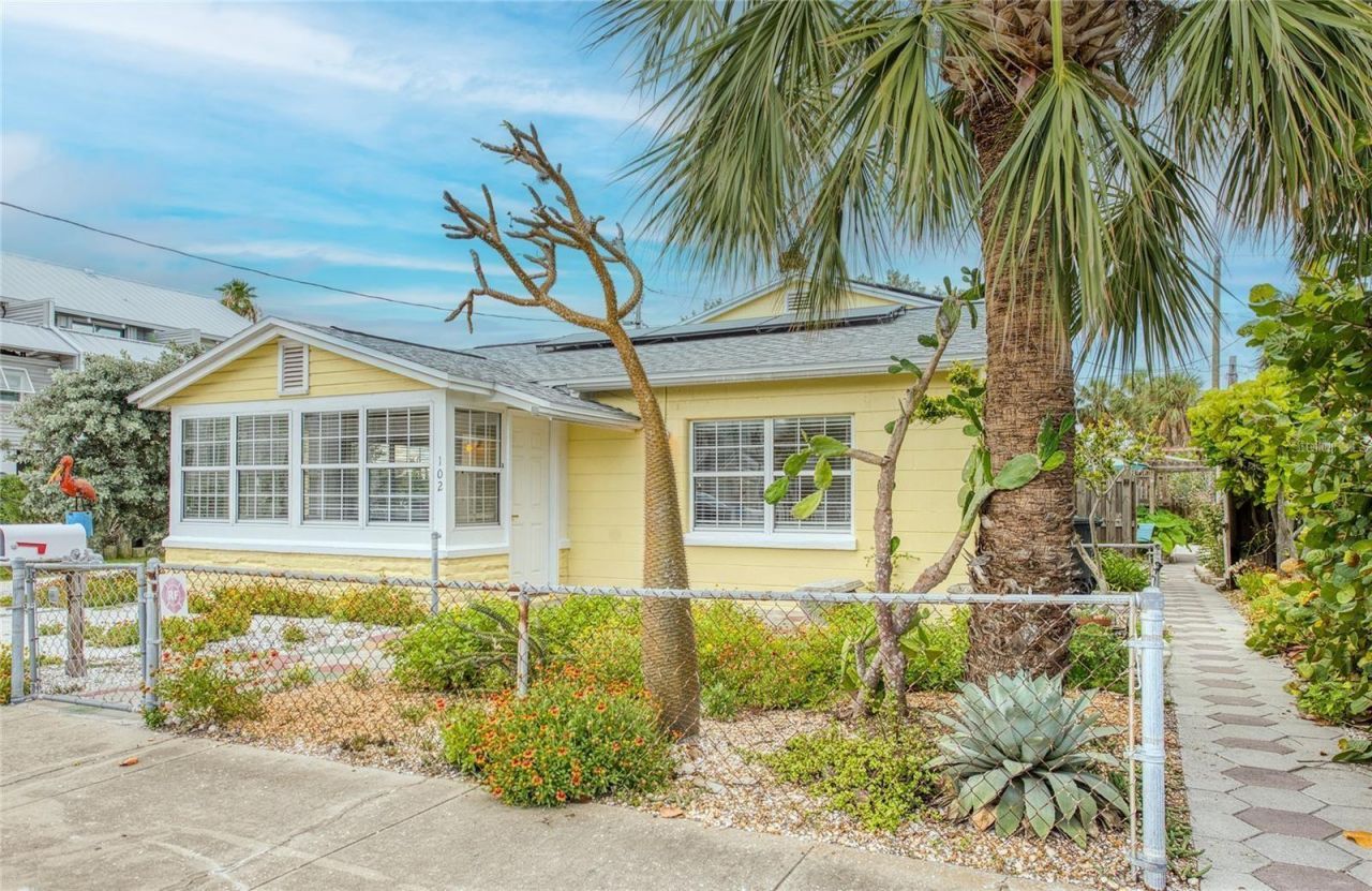 102 11th Avenue , Saint Pete Beach, FL 33706 Photo