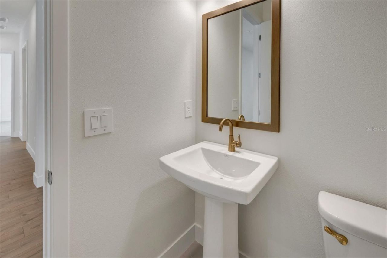 7249 Meadowshade Court, Sarasota, FL 34241 Photo
