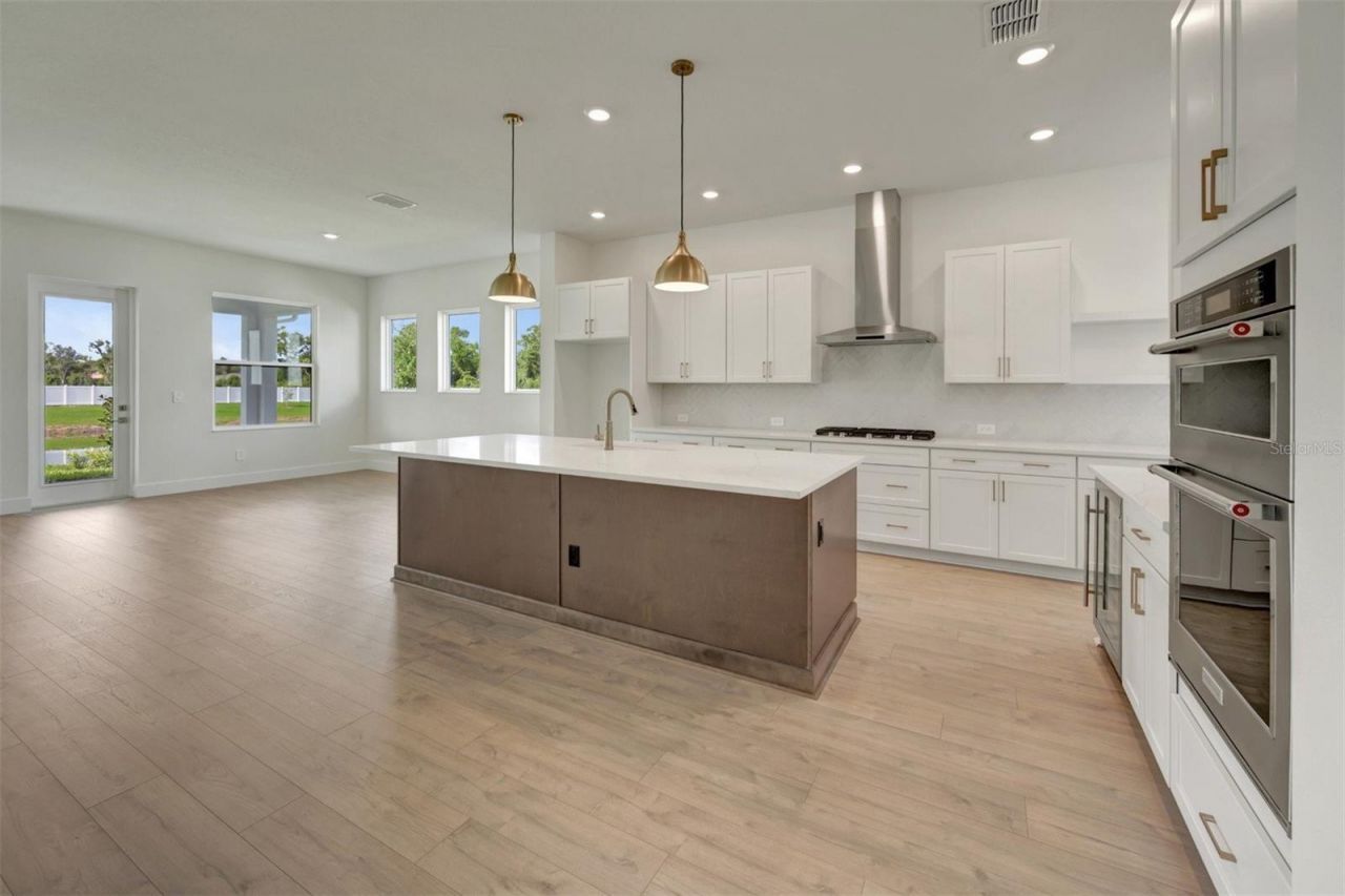 7249 Meadowshade Court, Sarasota, FL 34241 Photo