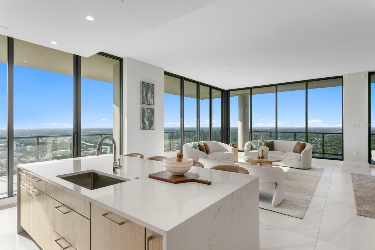 275 1st Avenue S, Unit 4101, Saint Petersburg, FL 33701 Photo