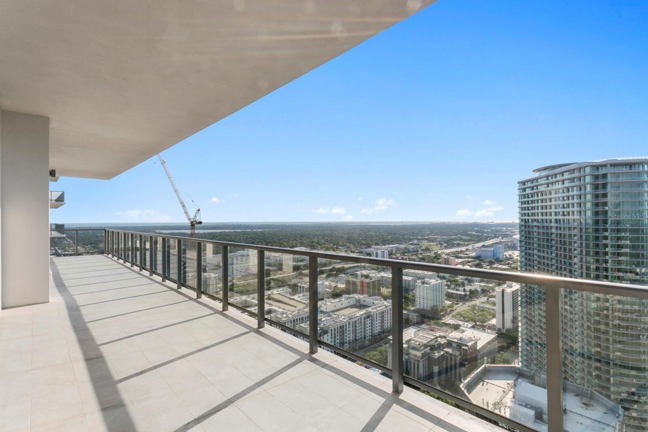 275 1st Avenue S, Unit 4101, Saint Petersburg, FL 33701 Photo