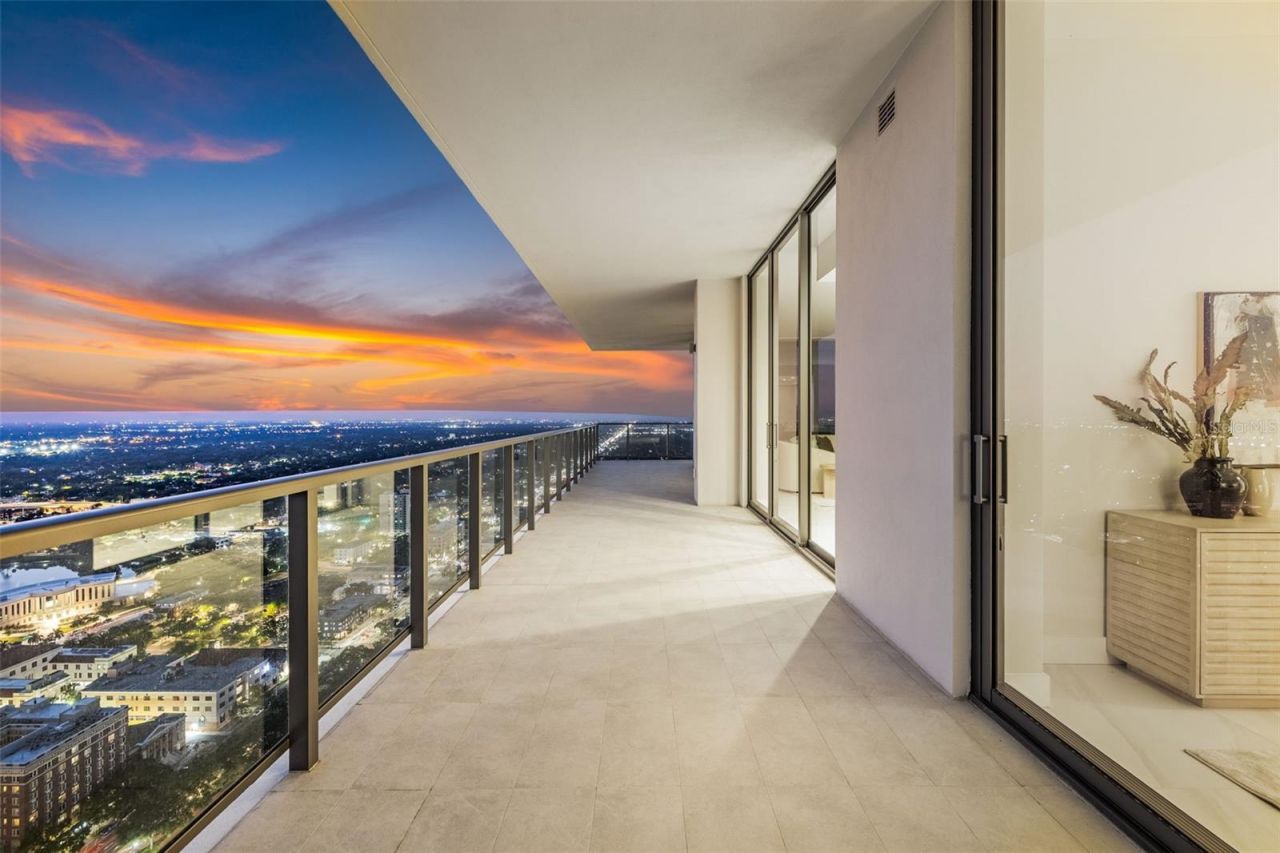 275 1st Avenue S, Unit 4101, Saint Petersburg, FL 33701 Photo