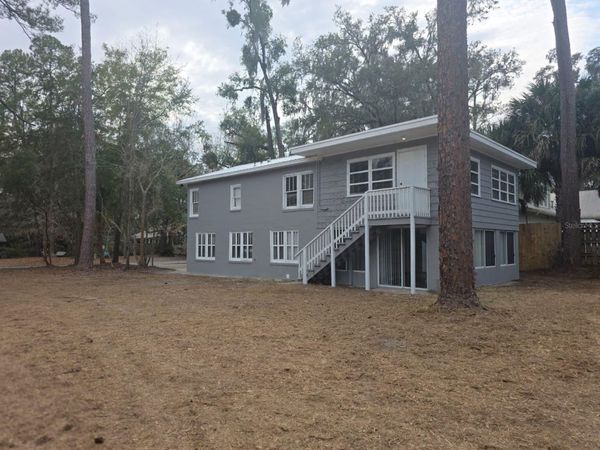 710 NE 11TH AVENUE , GAINESVILLE, FL 32601