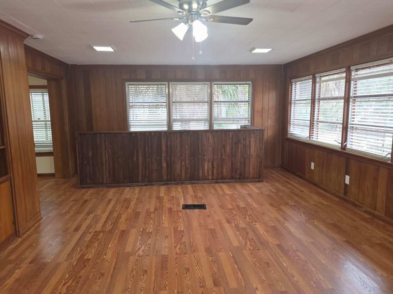 710 NE 11th Avenue, Gainesville, FL 32601 Photo