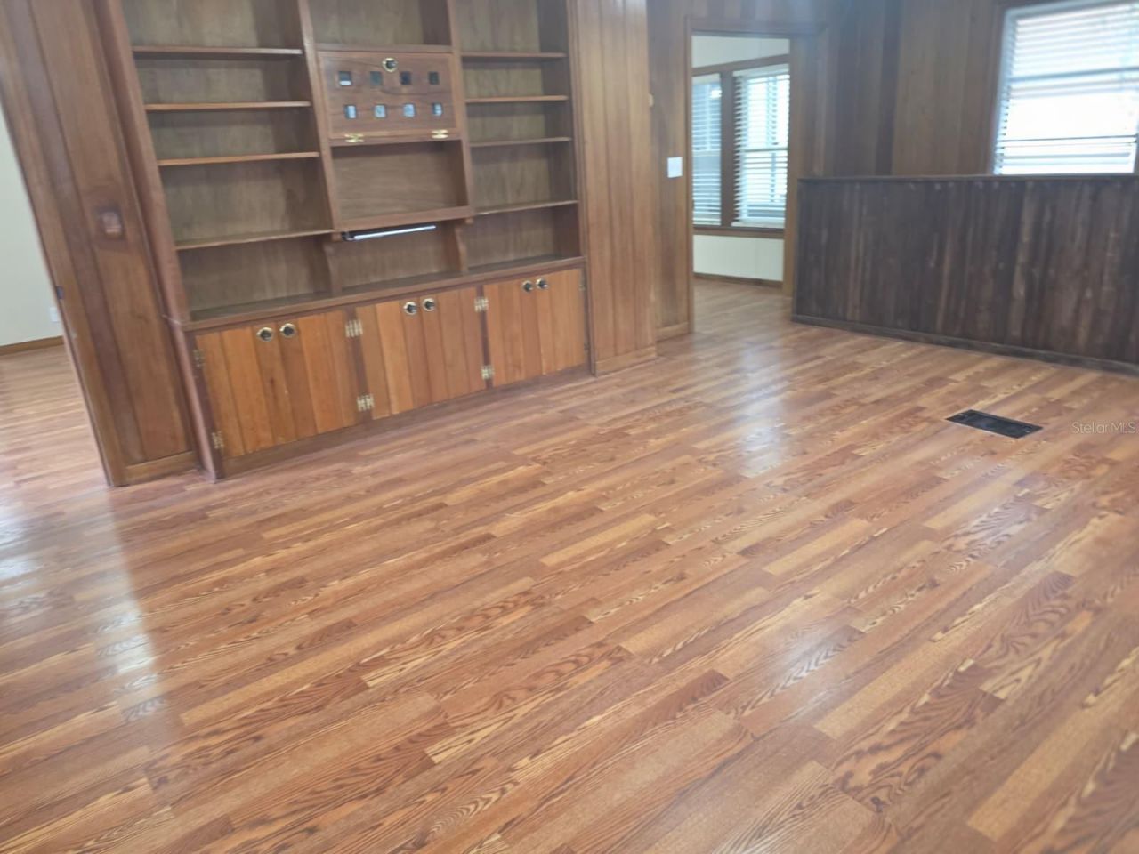 710 NE 11th Avenue, Gainesville, FL 32601 Photo