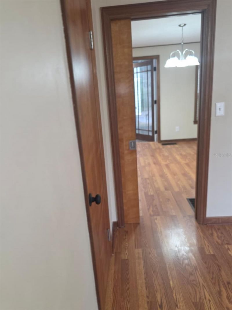 710 NE 11th Avenue, Gainesville, FL 32601 Photo