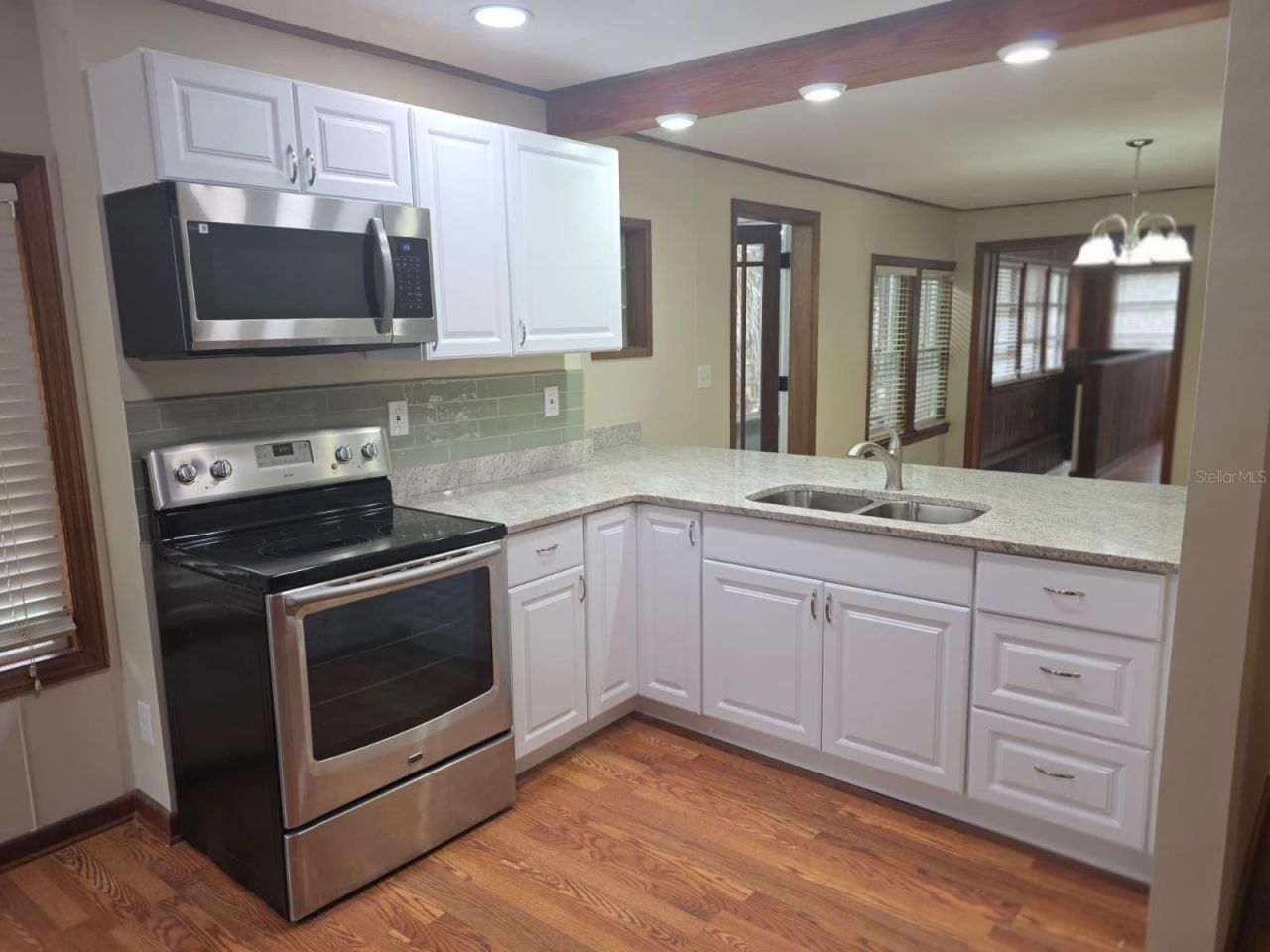 710 NE 11th Avenue, Gainesville, FL 32601 Photo