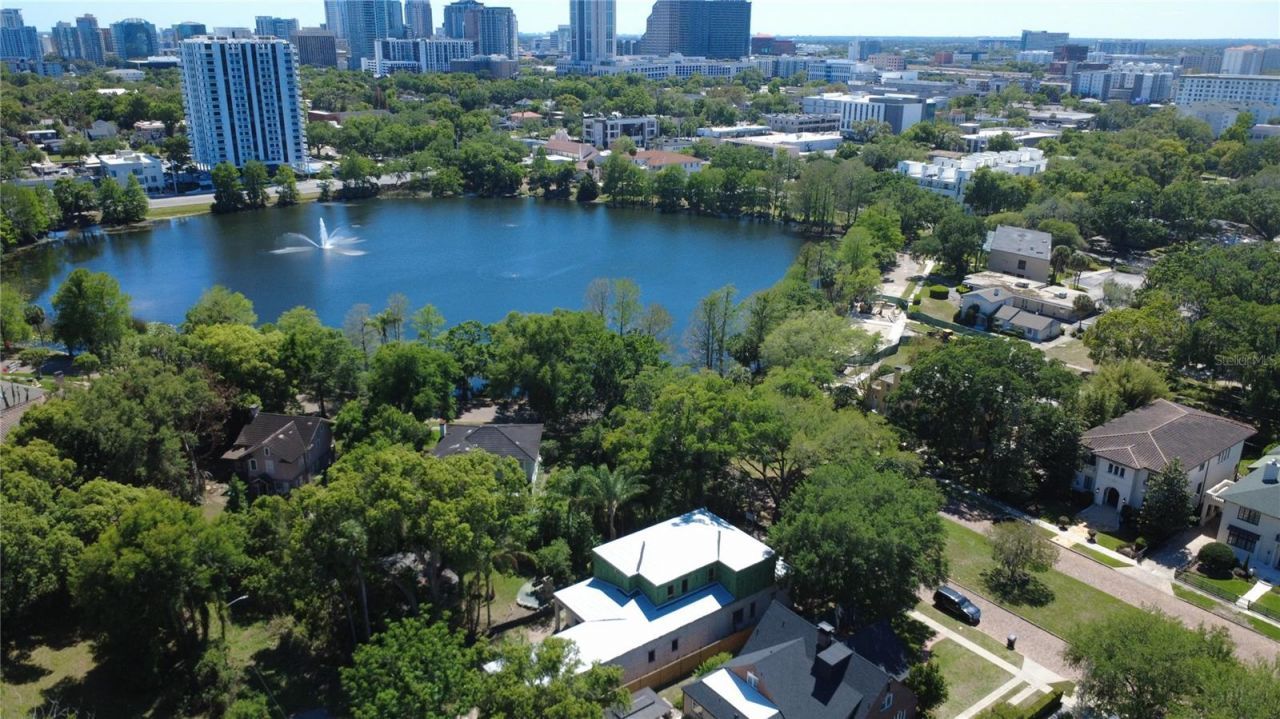 833 Park Lake Court, Orlando, FL 32803 Photo