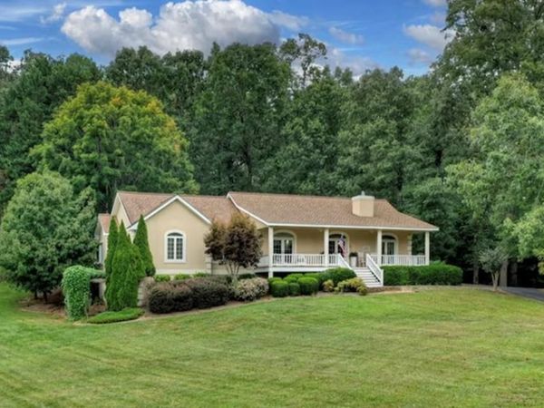 174 Oak Lane, Blairsville, GA 30512