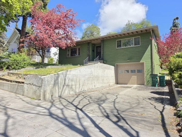 535 Pacific Terrace, Klamath Falls, OR 97601