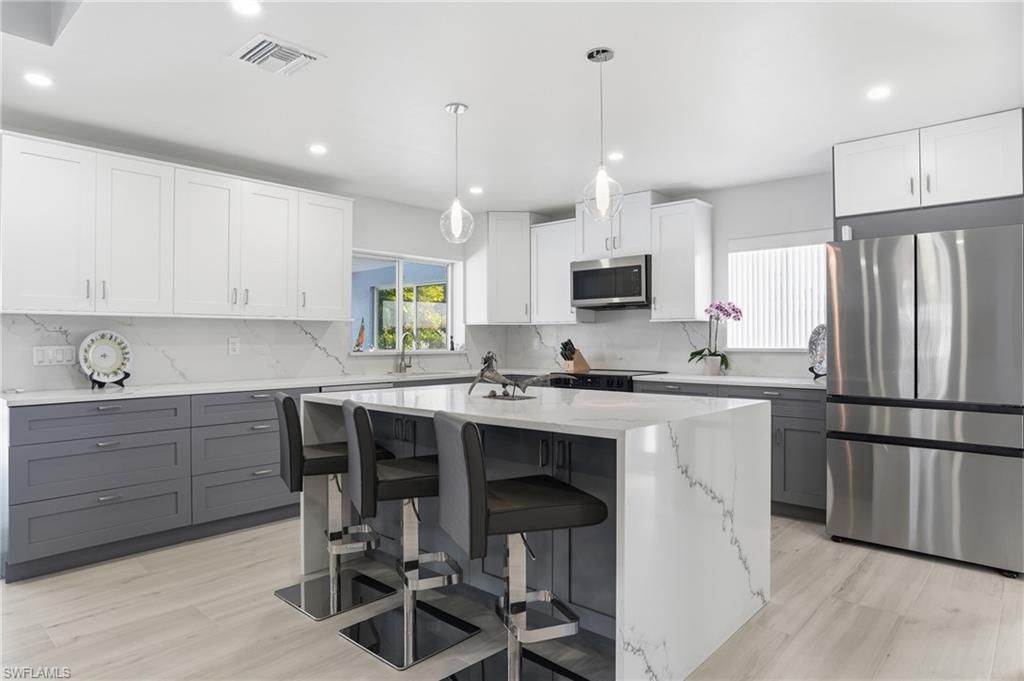 8009 Lagoon Rd , Fort Myers Beach, FL 33931 Photo