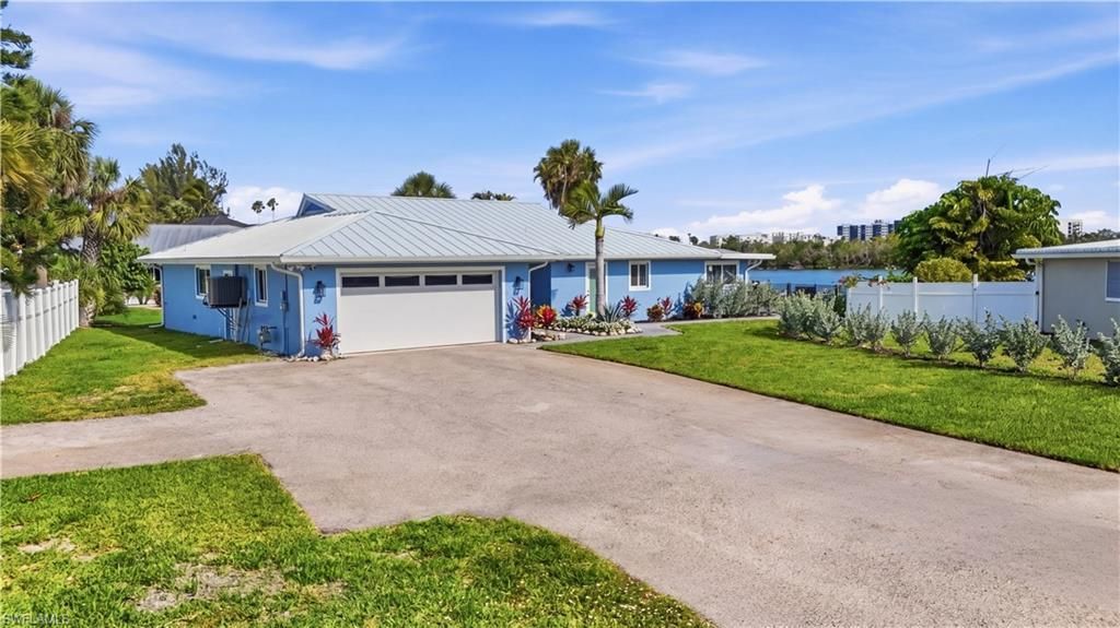 8009 Lagoon Rd , Fort Myers Beach, FL 33931 Photo