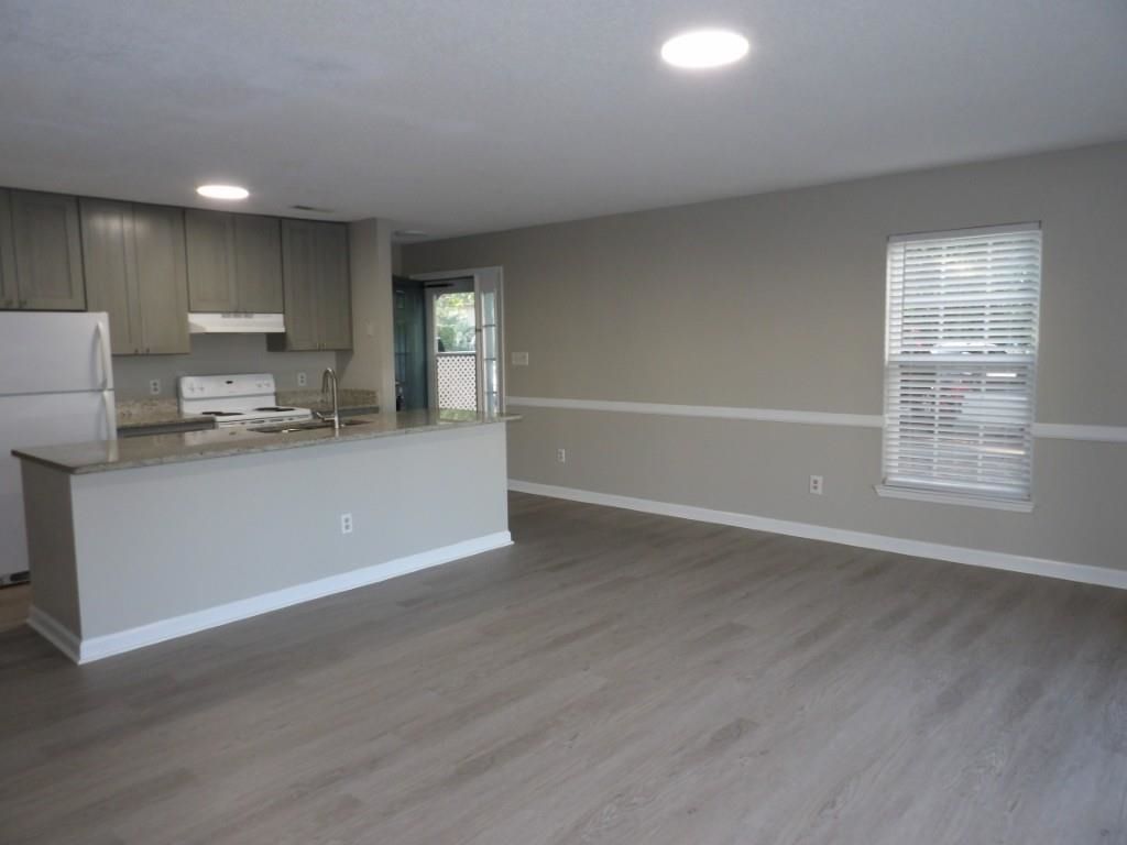 4363 Spa Dr.  Photo 5