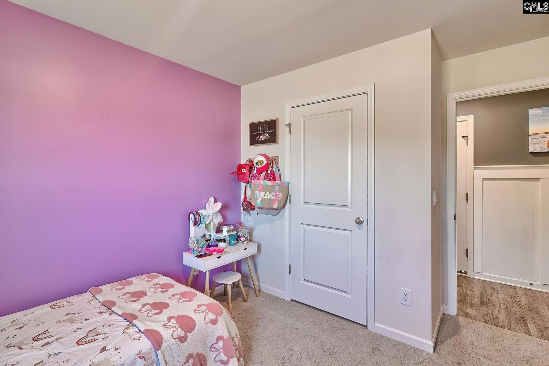 1050 Mckittrick Drive  Photo 11