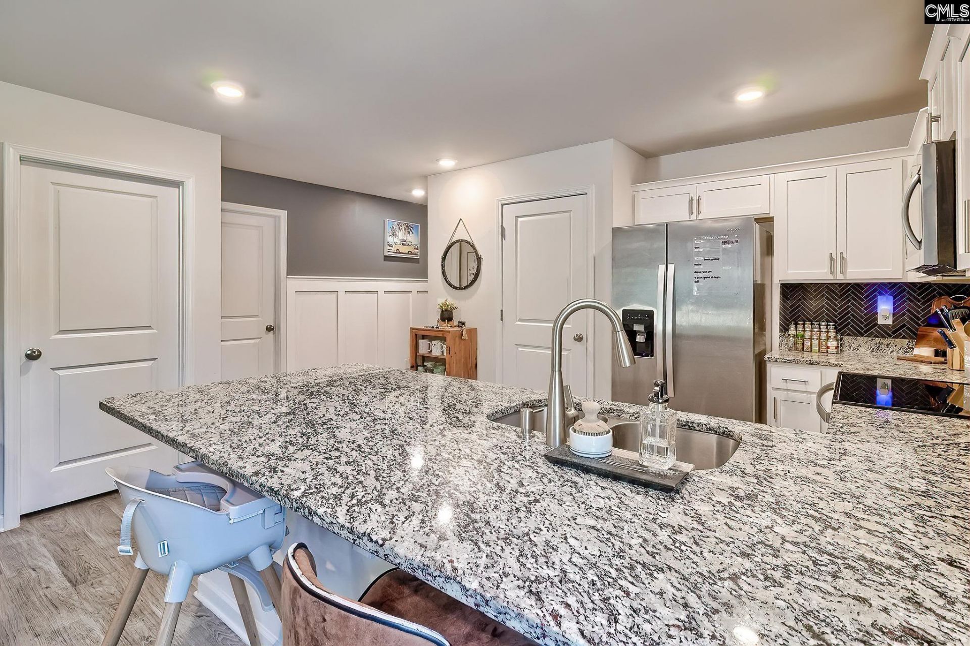 1050 Mckittrick Drive  Photo 18