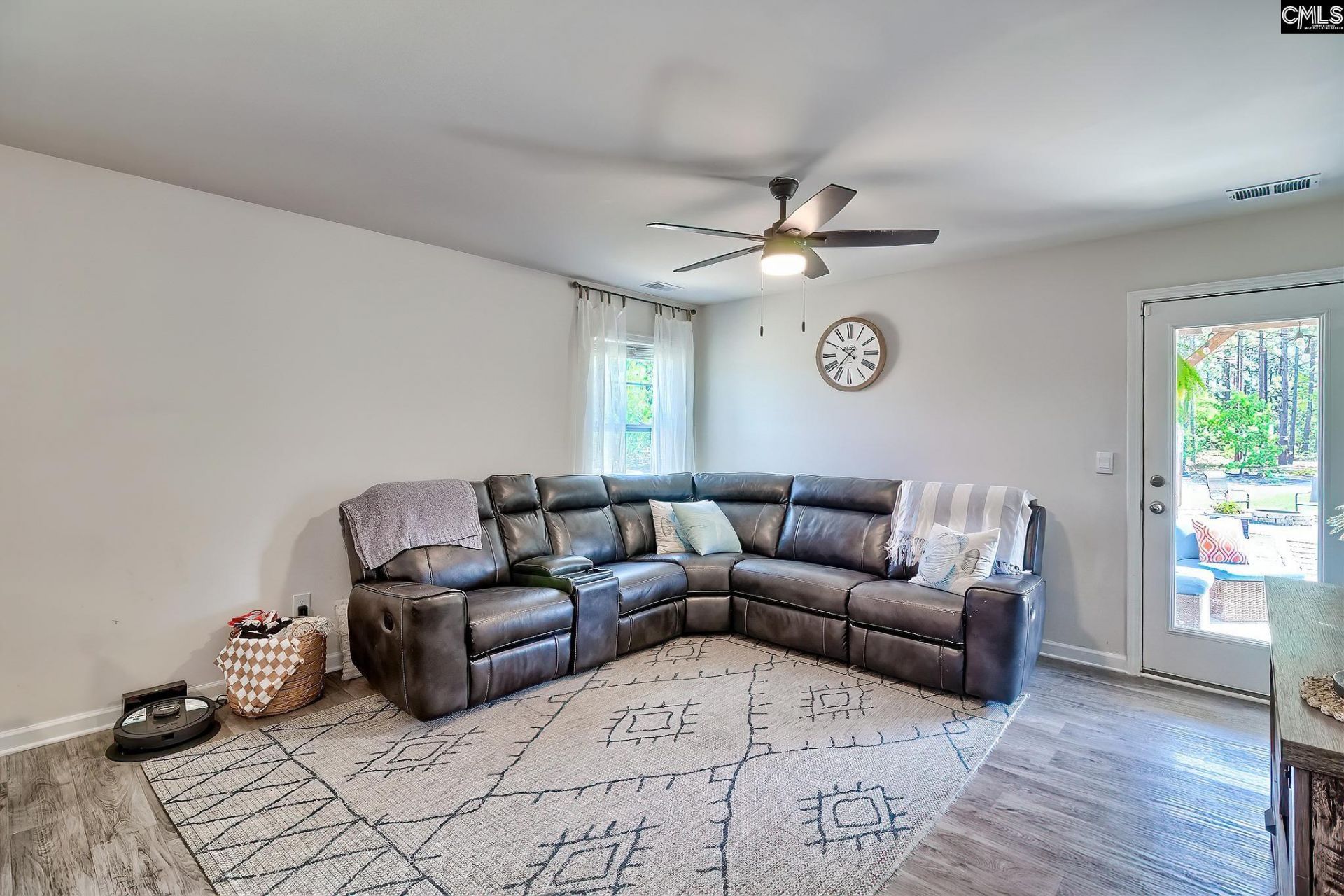 1050 Mckittrick Drive  Photo 24