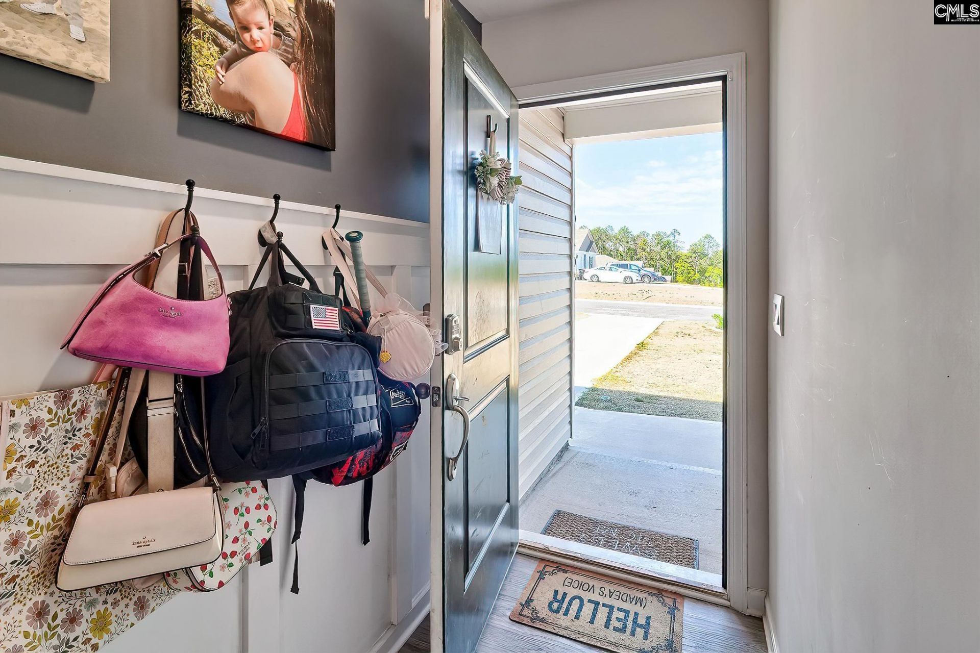 1050 Mckittrick Drive  Photo 6