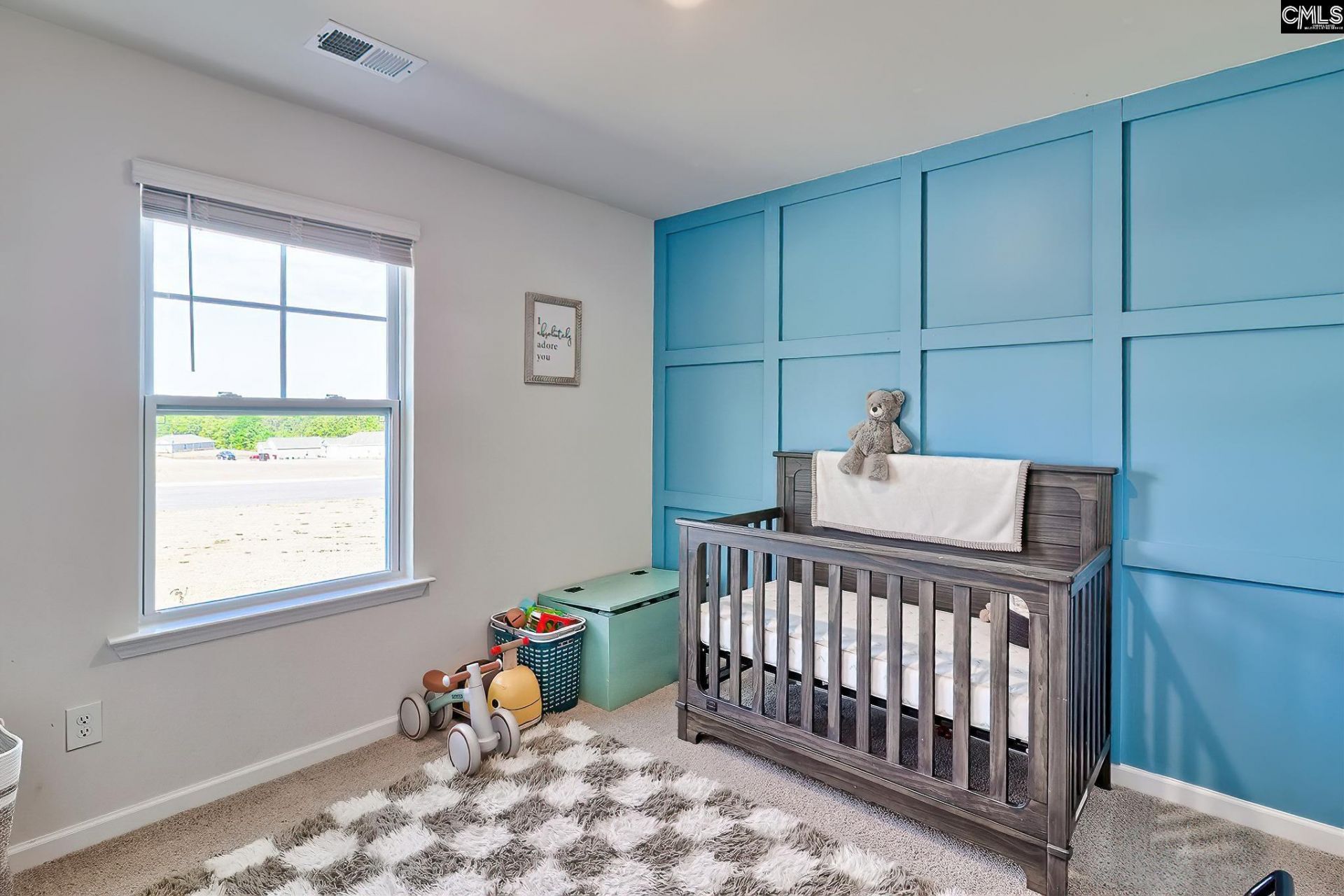 1050 Mckittrick Drive  Photo 7