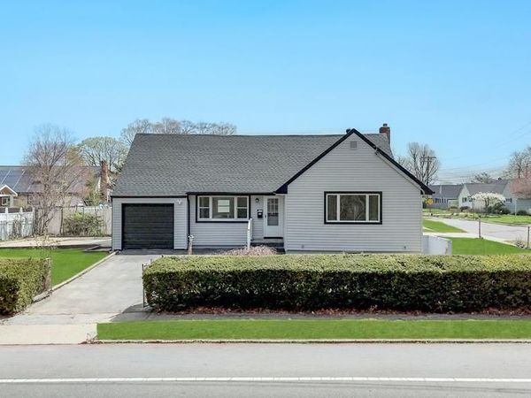 207 August Road, North Babylon, NY 11703