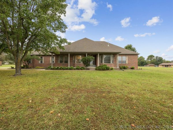 1430 S 177th East Avenue , Tulsa, OK 74108