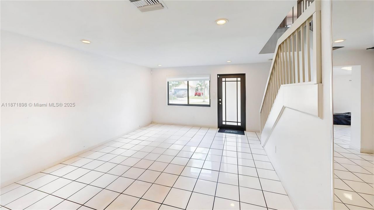 15166 SW 94th Ter , Miami, FL 33196 Photo
